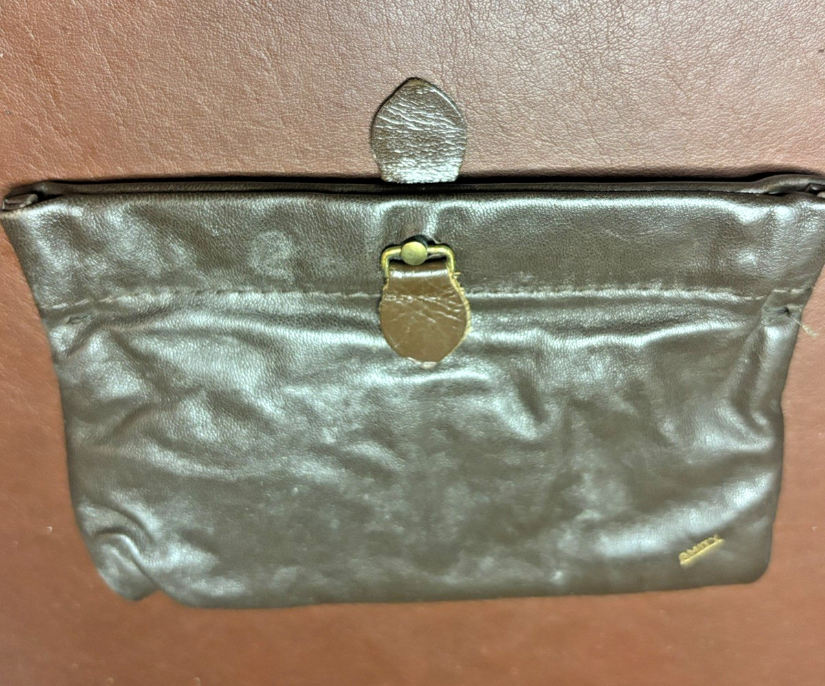 Vintage Amity  Genuine Leather Tobacco Pouch Case-Strong Spring Closure
