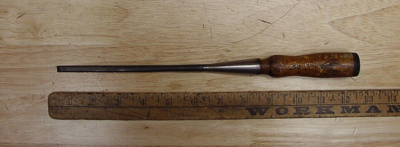 Antique  T.H. Witherby Bevel Edge Socket Chisel,1/4\