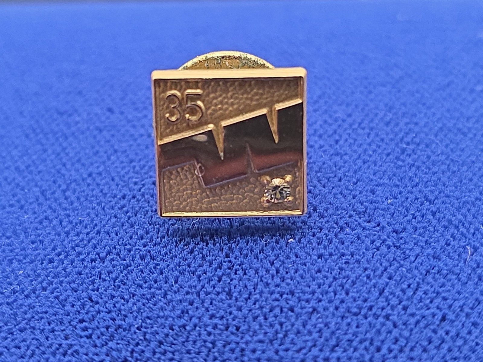 Western Airlines 35 Years Service Pin 10k GF Josten's Western Airlines 35 Years Service Pin 10k GF Josten's