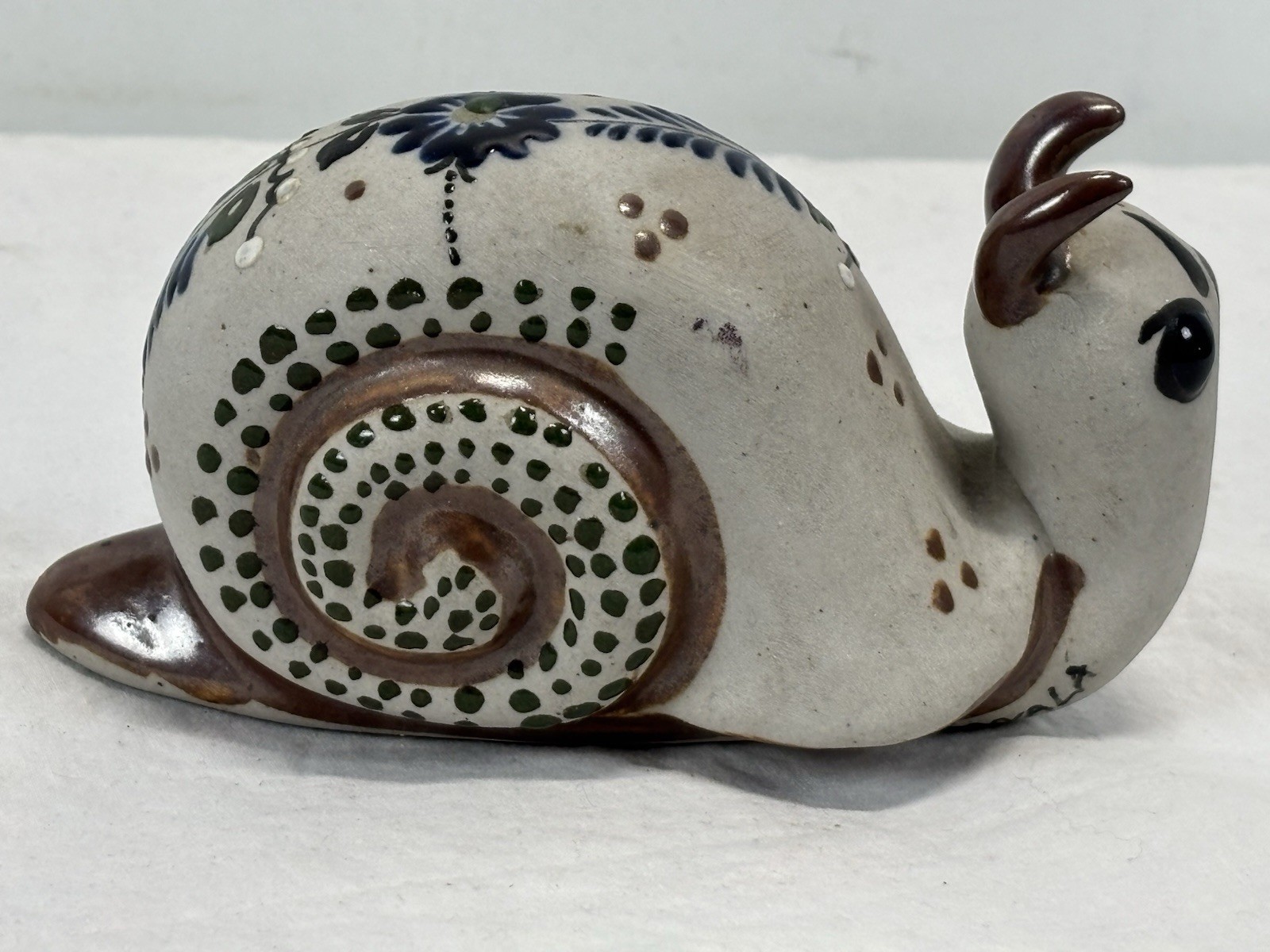 Tonala Mexican Pottery Snail Hand Painted Signed Folk Art Stoneware READ 5”x3.5”