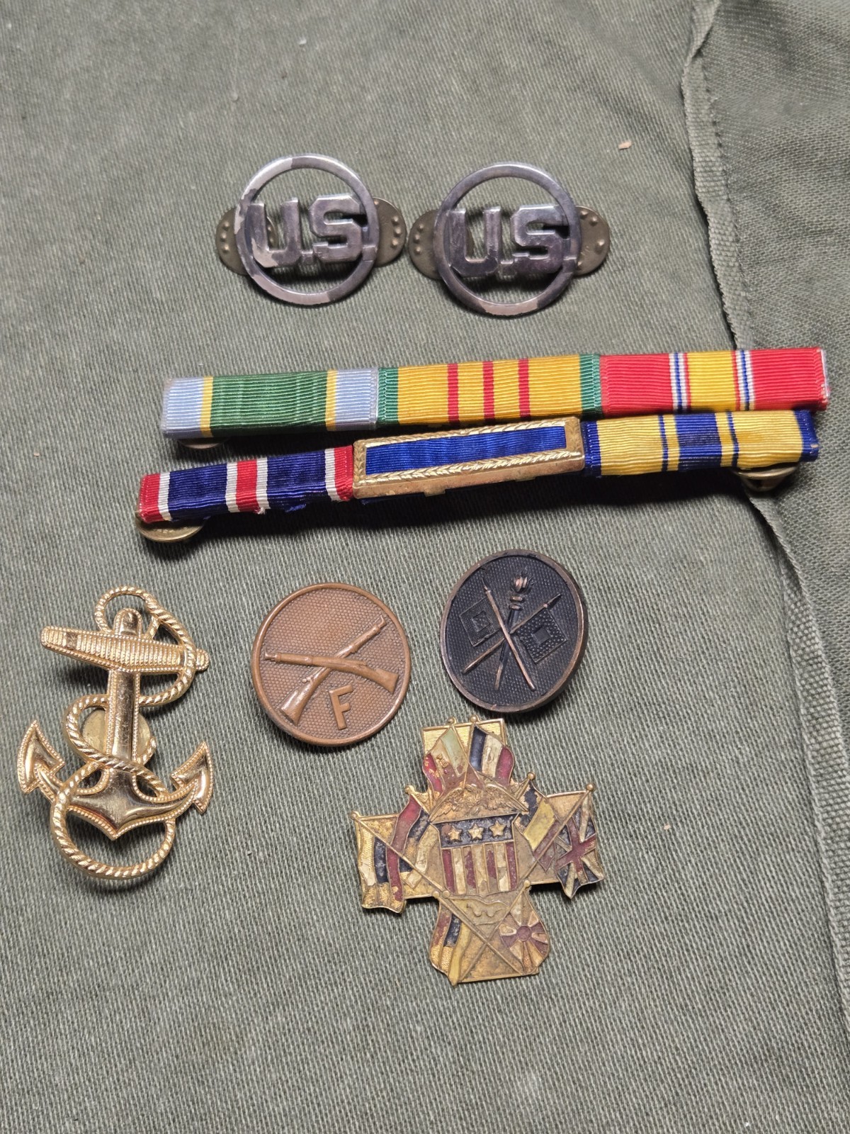 Original Old Vintage WWI WWII US Soldier Pin Medal Badge Lot Army Navy Union Original Old Vintage WWI WWII US Soldier Pin Medal Badge Lot Army Navy Union