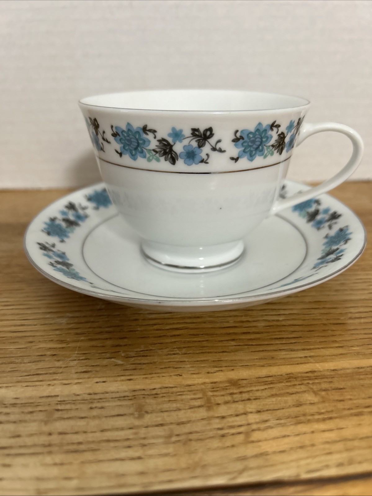 Vintage Nanjing Pagoda Bone China Teacup & Saucer With Blue Floral Bands 