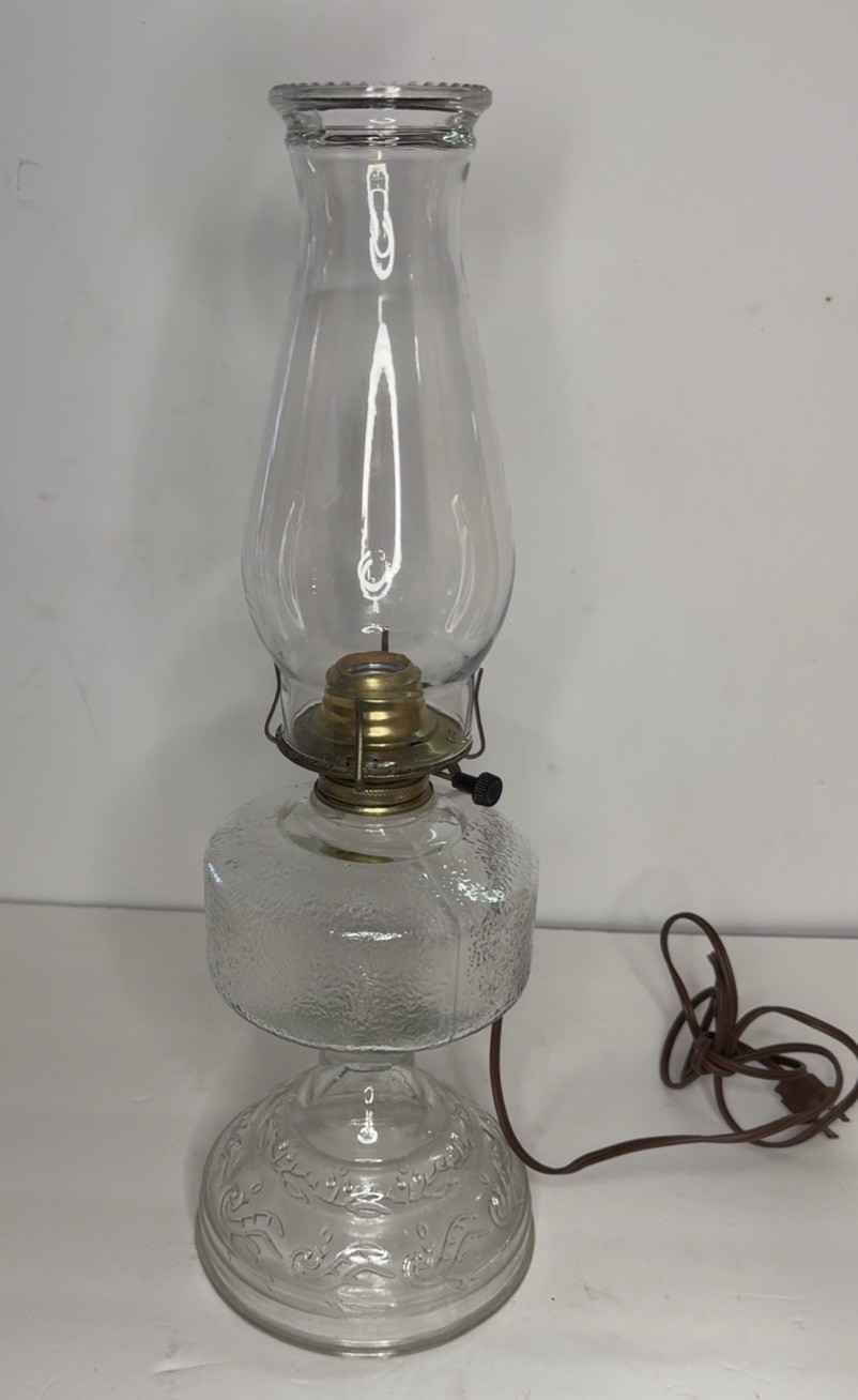 Vintage Indiana Glass Wedding Scroll Electric Hurricane Lamp Oil Lamp Style 20\
