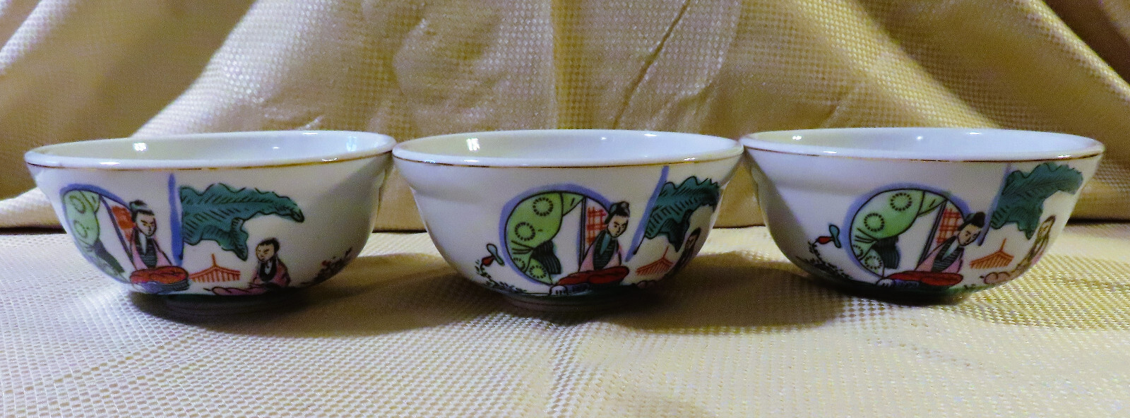 Wonderful Set of Three Vintage Japanese Hand Painted 6-Inch Bowls