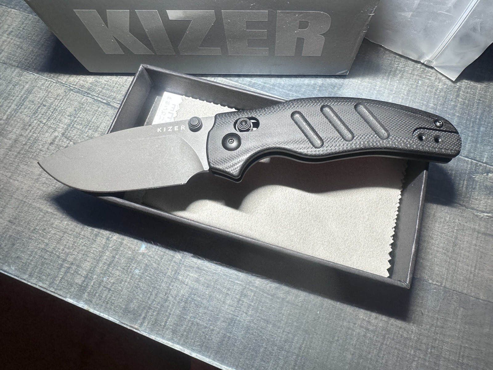 Kizer C01C Sheepdog Drop Point D2 Gray Stonewah G10 Handle V3488.29cdm1