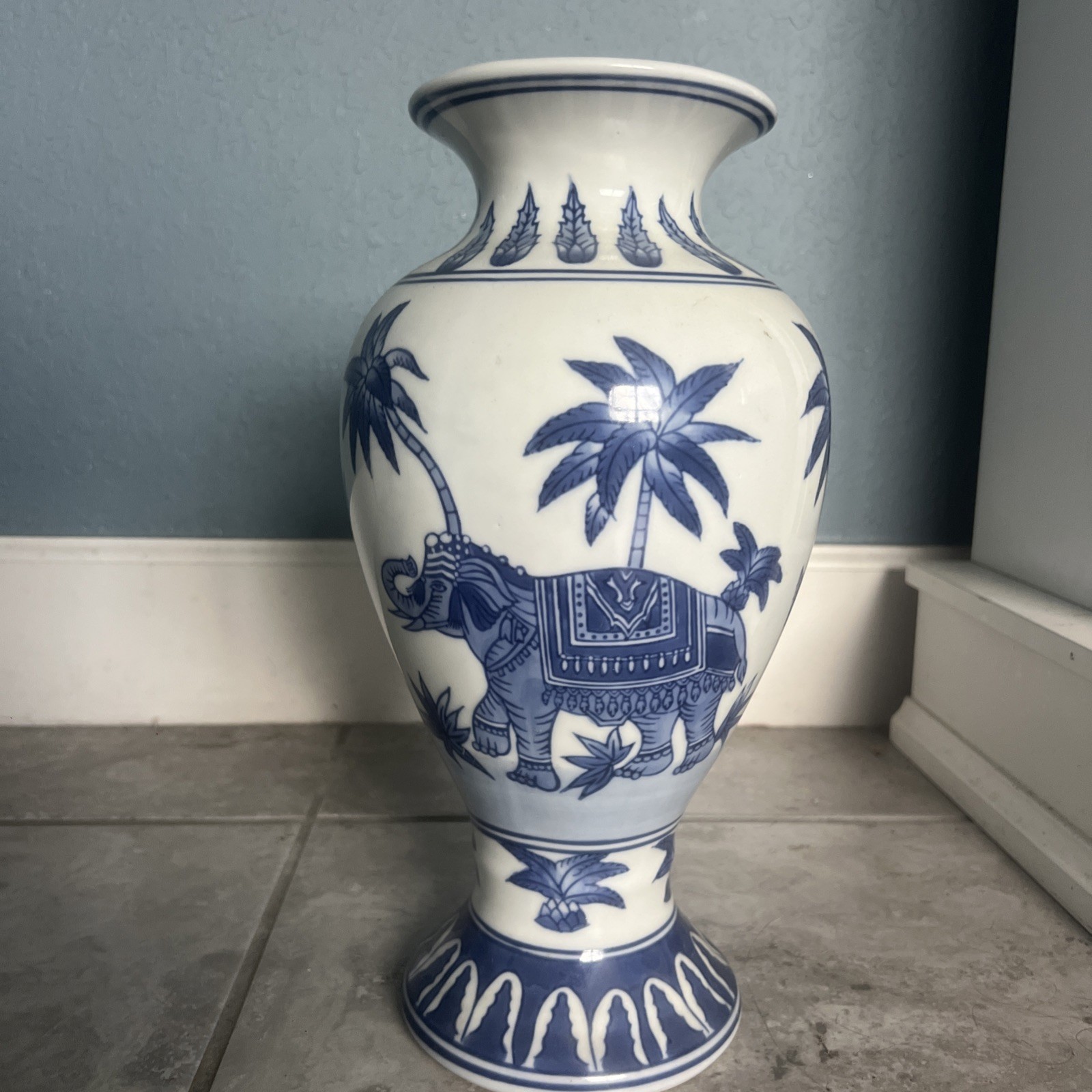 Vintage Mid 20th century  Dechang Tacoci Blue & White Elephant Vase