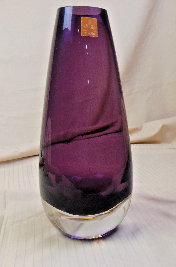 Exquisite Royal Doulton Amethyst Glass Teardrop Handmade Vase Made In Poland 12”