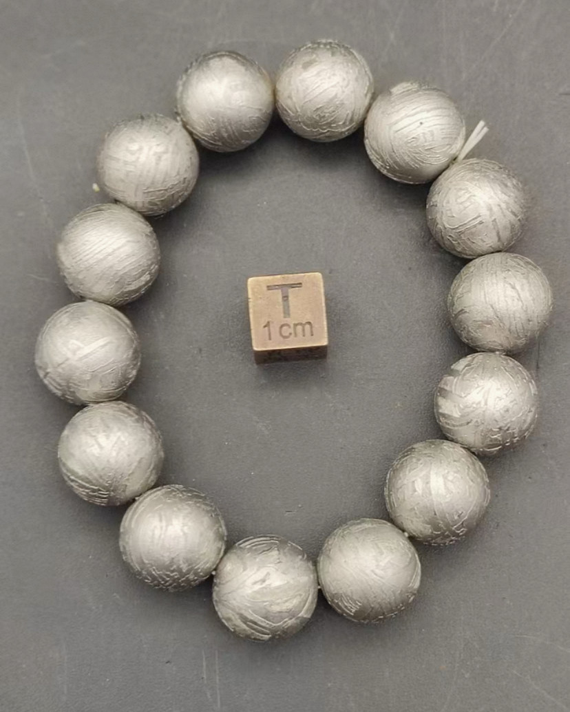 14mm Aletai iron meteorite Bracelet Circular 14Pieces bead Meteorite bracelet