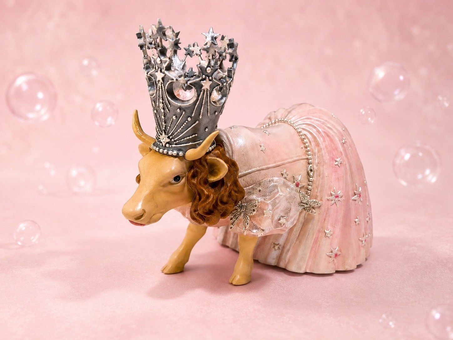 WITH TAGS CowParade Glinda the Good Witch Cow Resin Figurine #7723 2005 Westland WITH TAGS CowParade Glinda the Good Witch Cow Resin Figurine #7723 2005 Westland