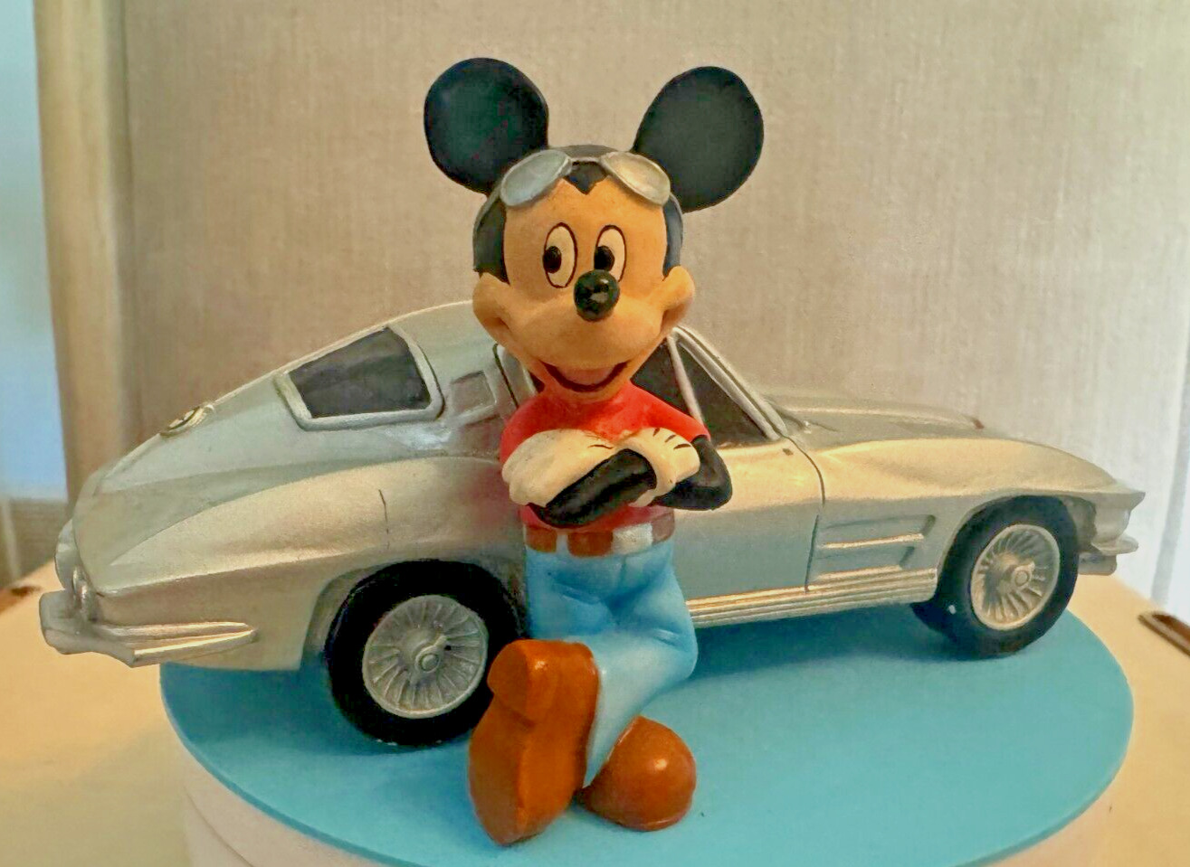 2008 The Hamilton Collection Disney Mickey's Classic 1963 Corvette #0608