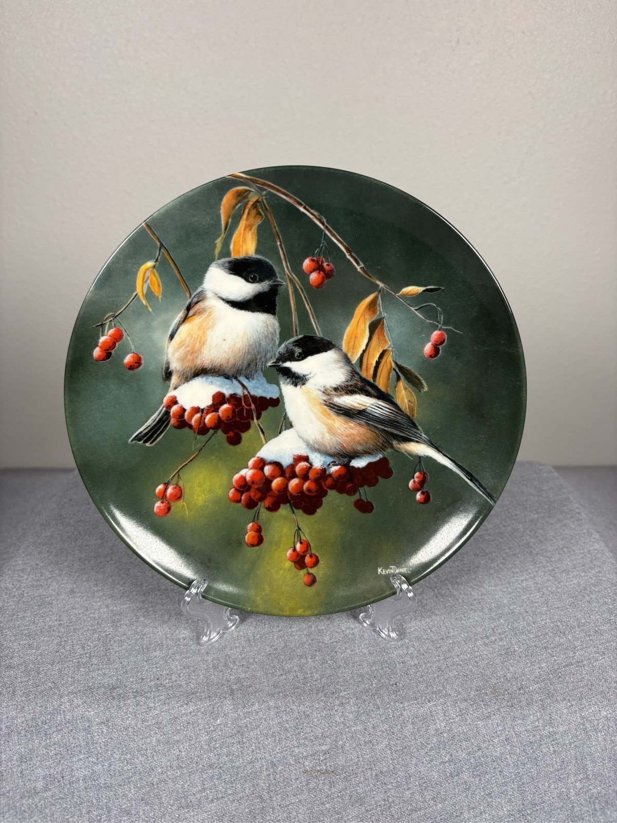 1986 Knowles The Chickadee Plate by Kevin Daniel Birds of Your Garden