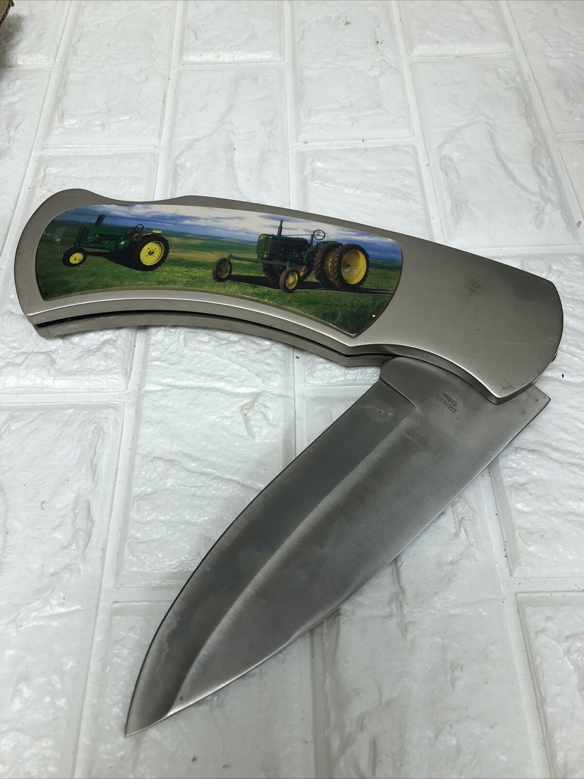 XL Huge John Deere Tractor Print Pocket Knife Collector Stainless Made In china