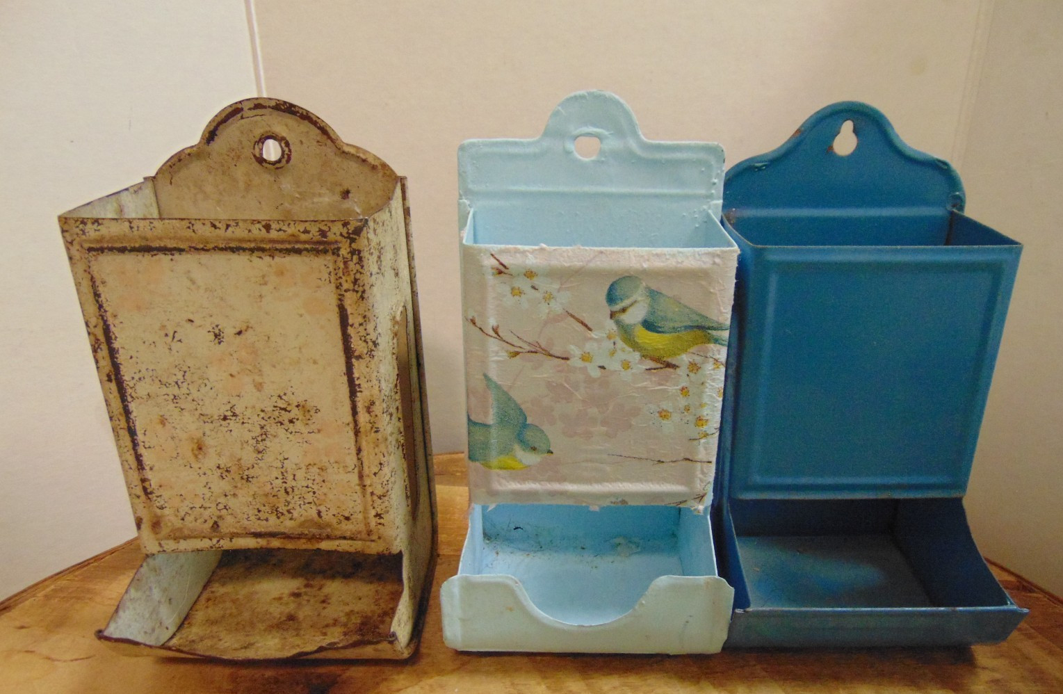 Vtg Wall Mounted Match Holder 6\