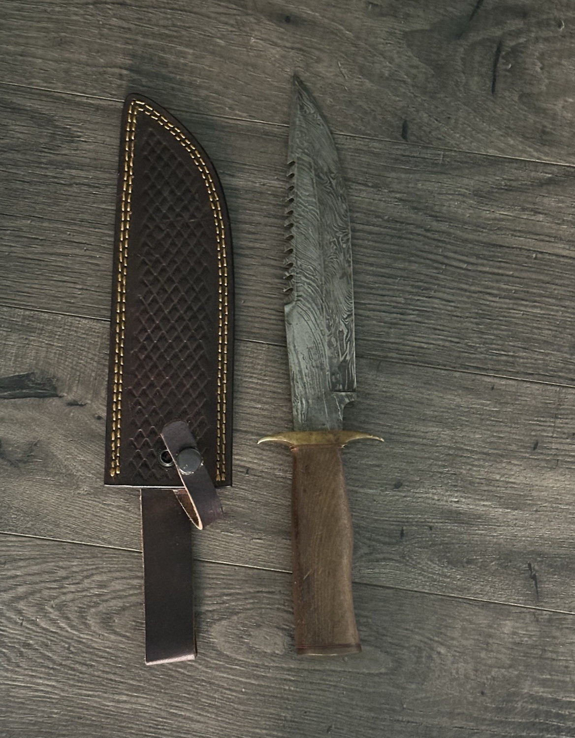 Unused Vintage Handmade Damascus Hunting Knife w/ Leather Sheath