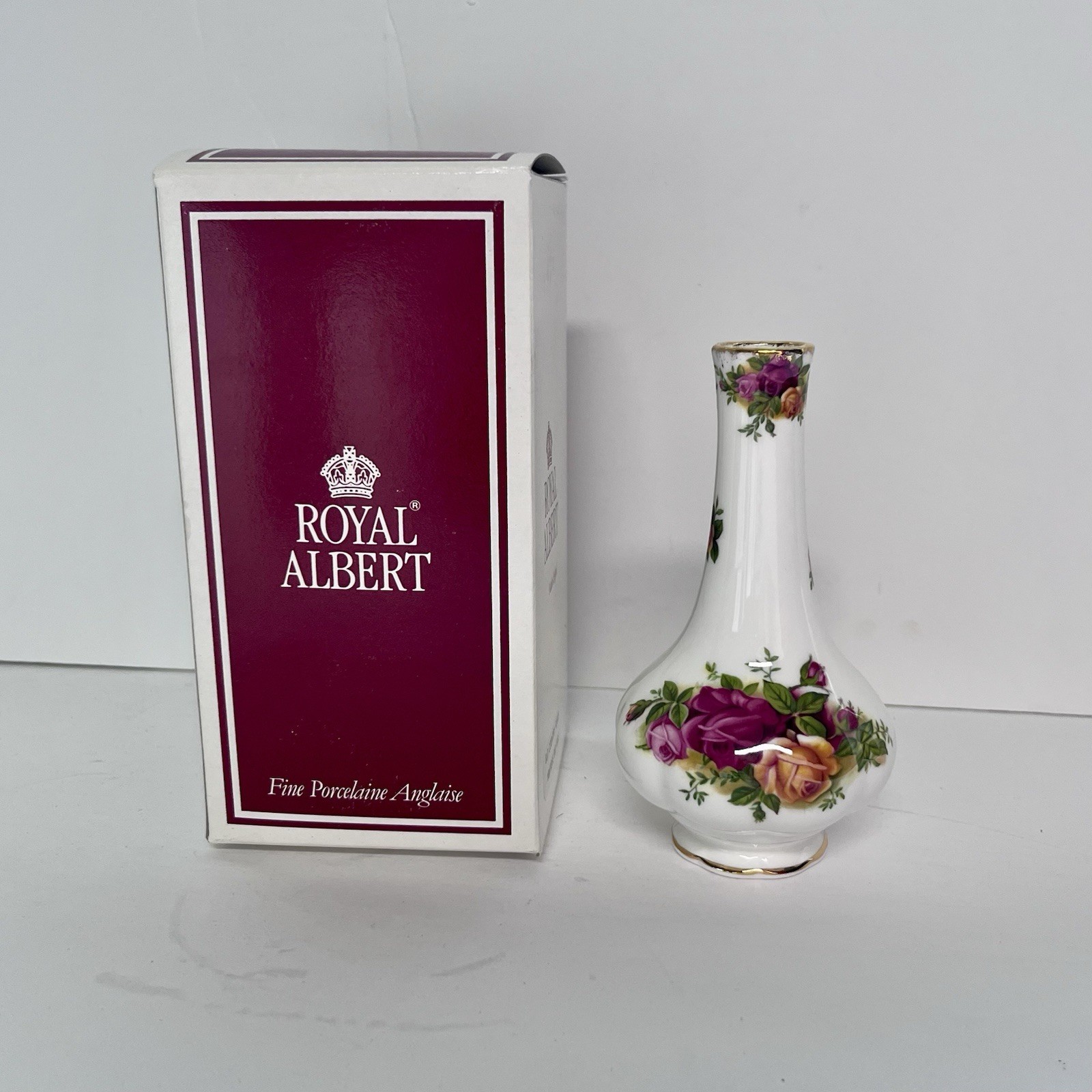 1962 Royal Albert Old Country Roses Montrose Bud Vase England Bone China RARE