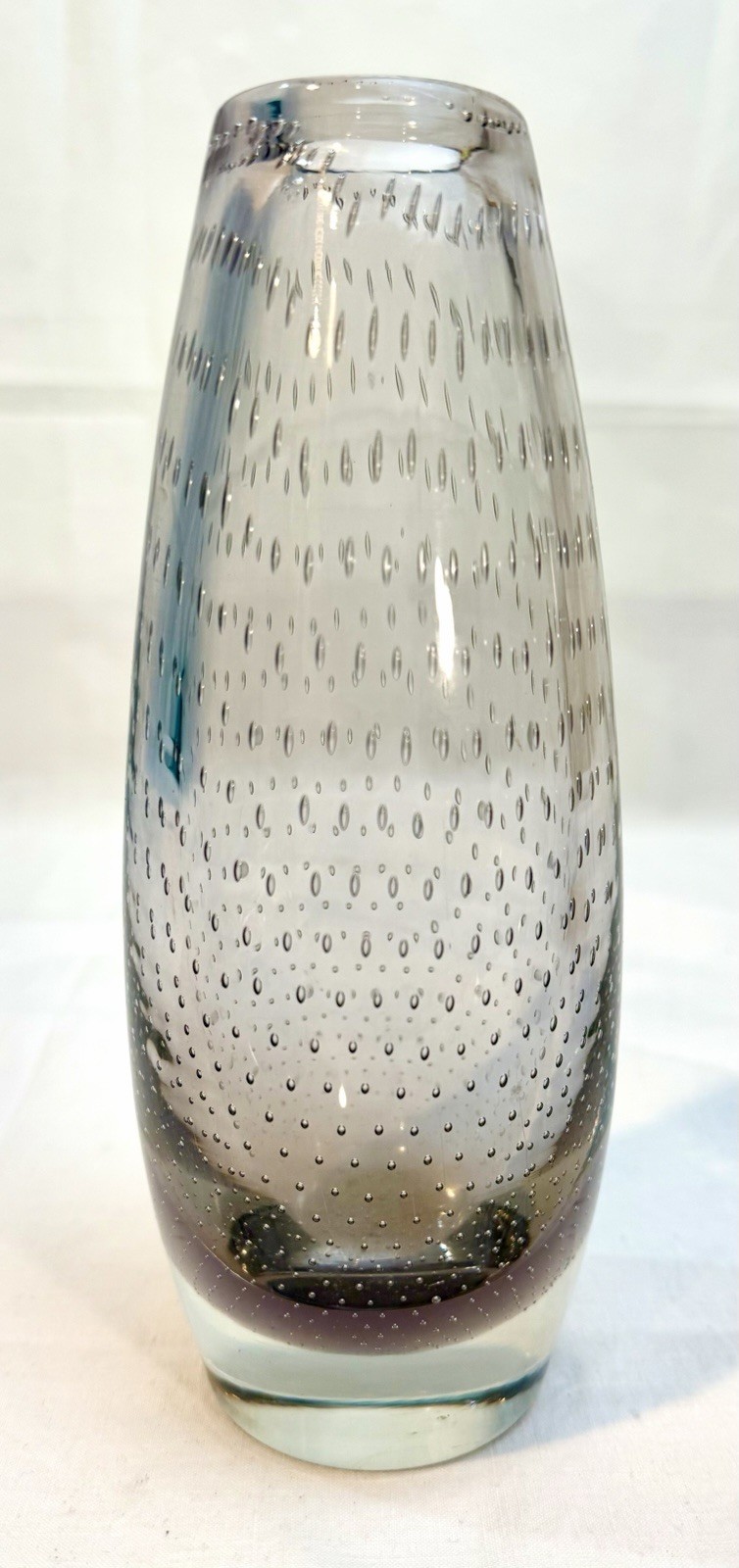 Vtg Art Glass Vase MCM Controlled Bubble Sommerso Gunnel Nyman Lavender 8”