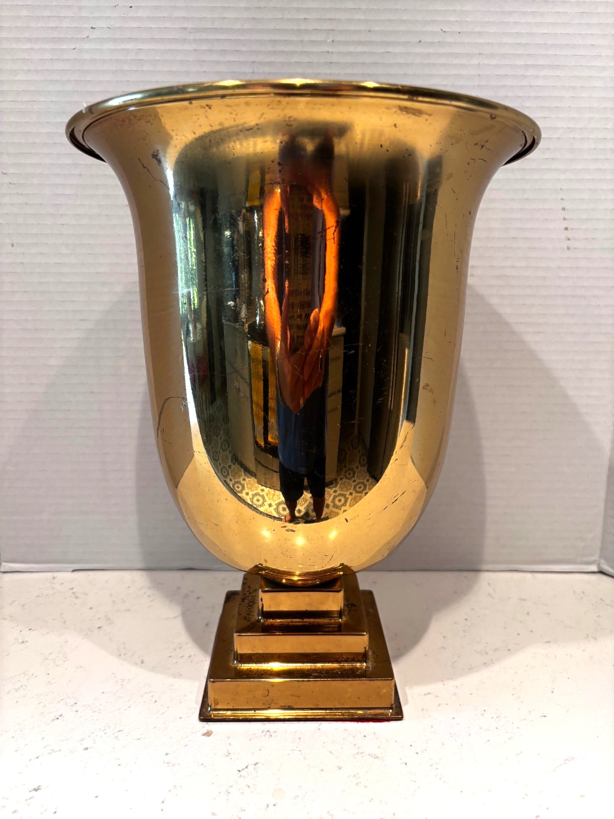 VTG.POLISHED BRASS ALTER VASE FLARED TOP.PED. BASE CHURCH, ARTISTIC MFG.ORIG TAG