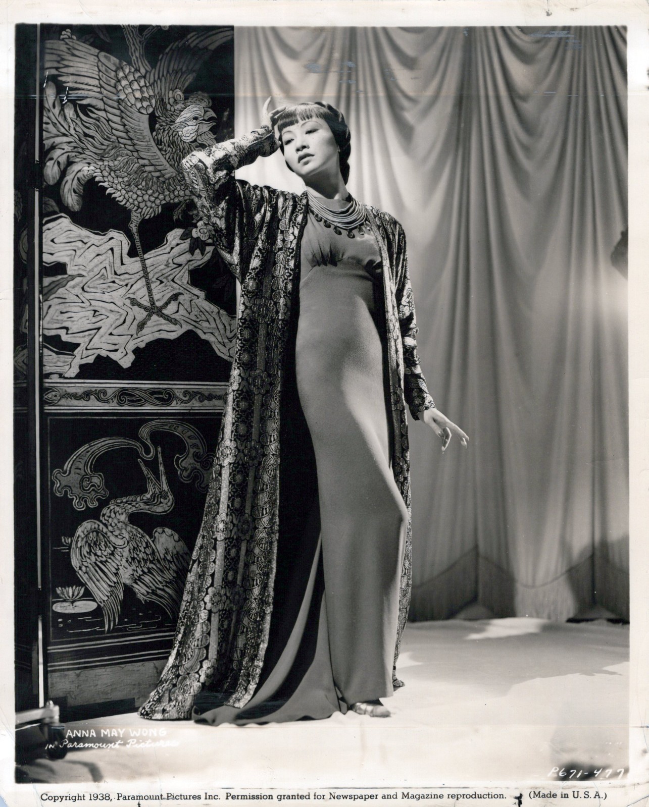 HOLLYWOOD ANNA MAY WONG GOWN DRESS STUNNING PORTRAIT 1930s ORIG PHOTO MA46