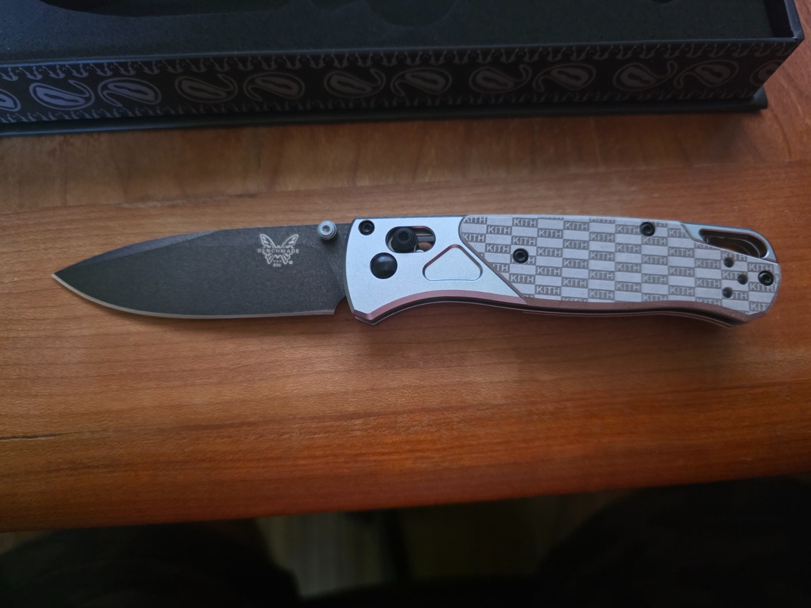 KITH x Benchmade Bugout 535 M390 Limited Edition Knife w/ Original Box NEW