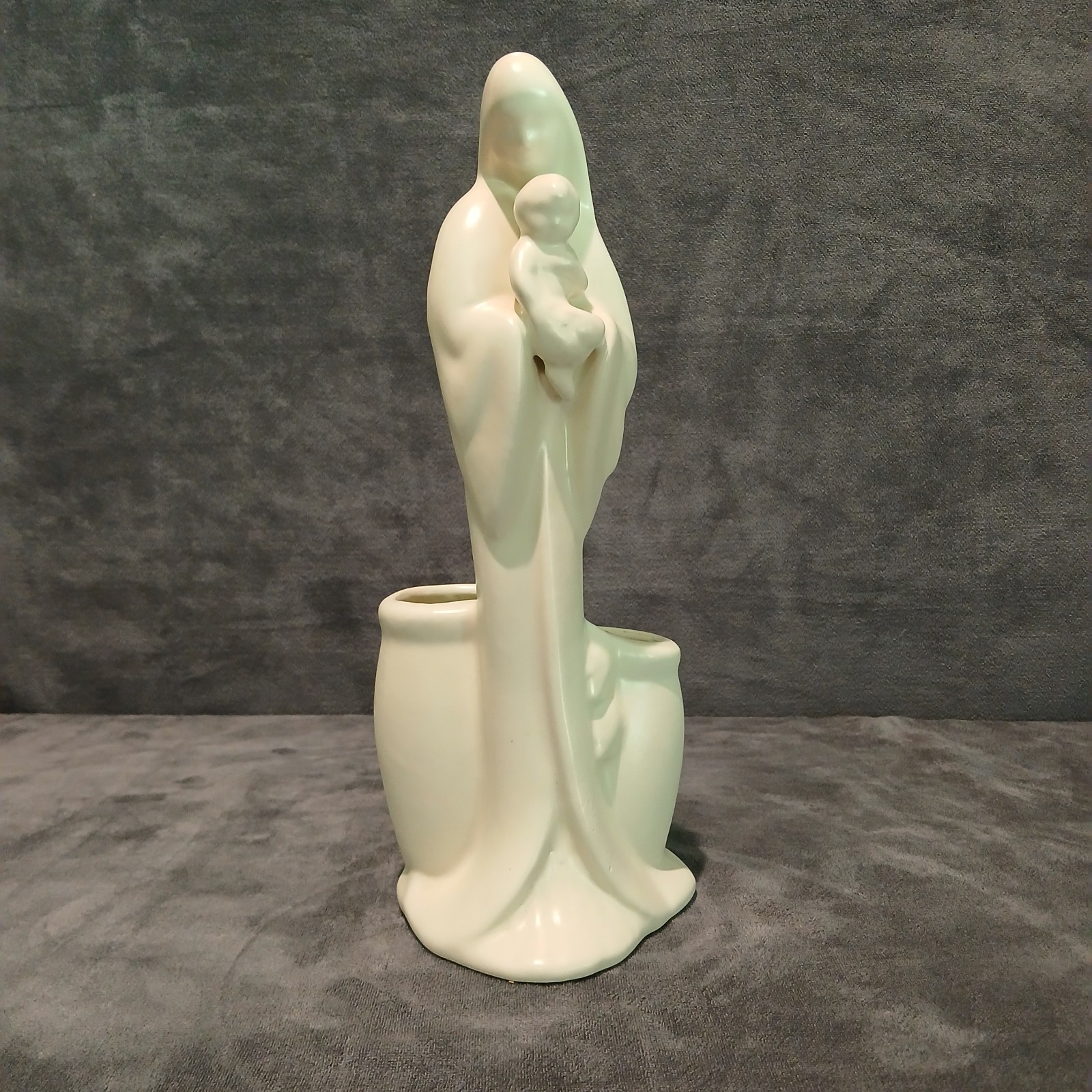 Vintage Haeger Porcelain USA ~ Madonna with Christ Child Vase White 12\