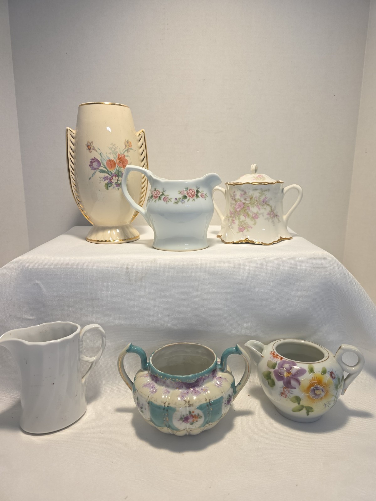 Lot Of Vinrage Tea, coffee, creamers, Vase Decoration Decor Flowers 