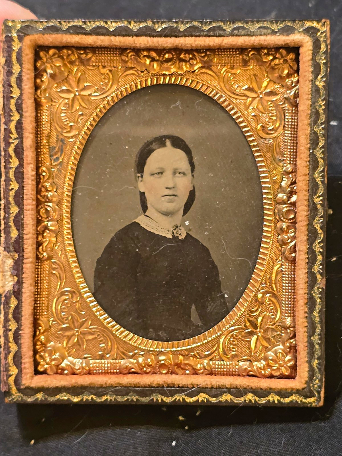 Cased Original Black & White Portrait Photograph of Woman, Metal/Leather 1880-90