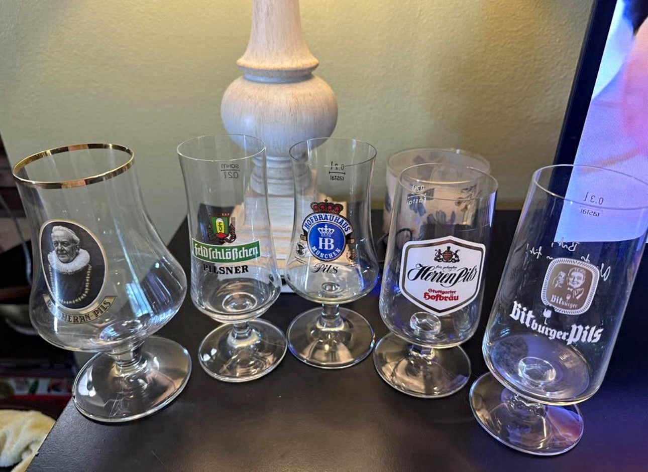 VTG 5 PC Set German Beer Glasses Stemmed Pilsner Goblets Hofbrauhaus Bitburger 