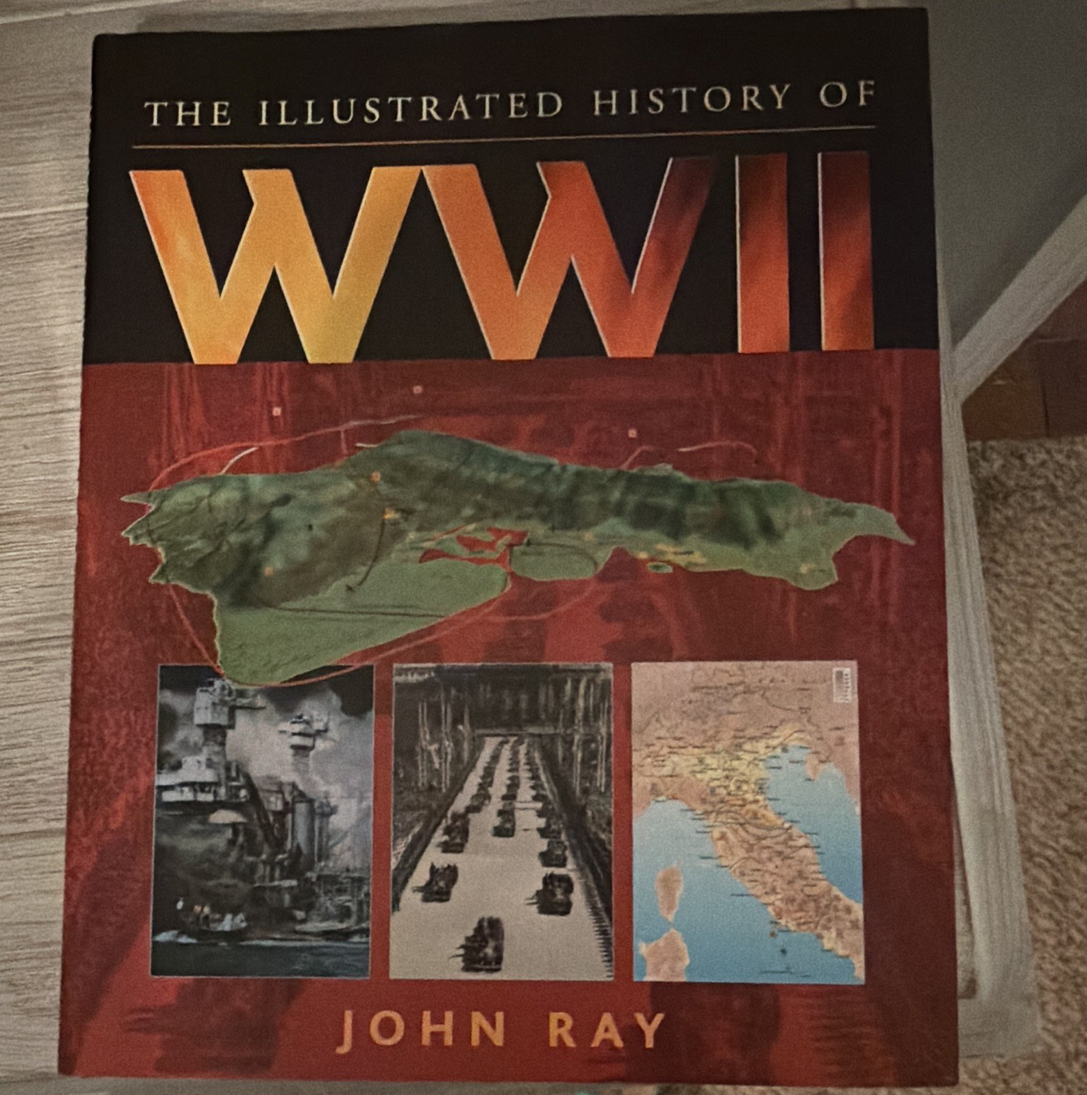 The Illustrated History of WWII - Hardcover