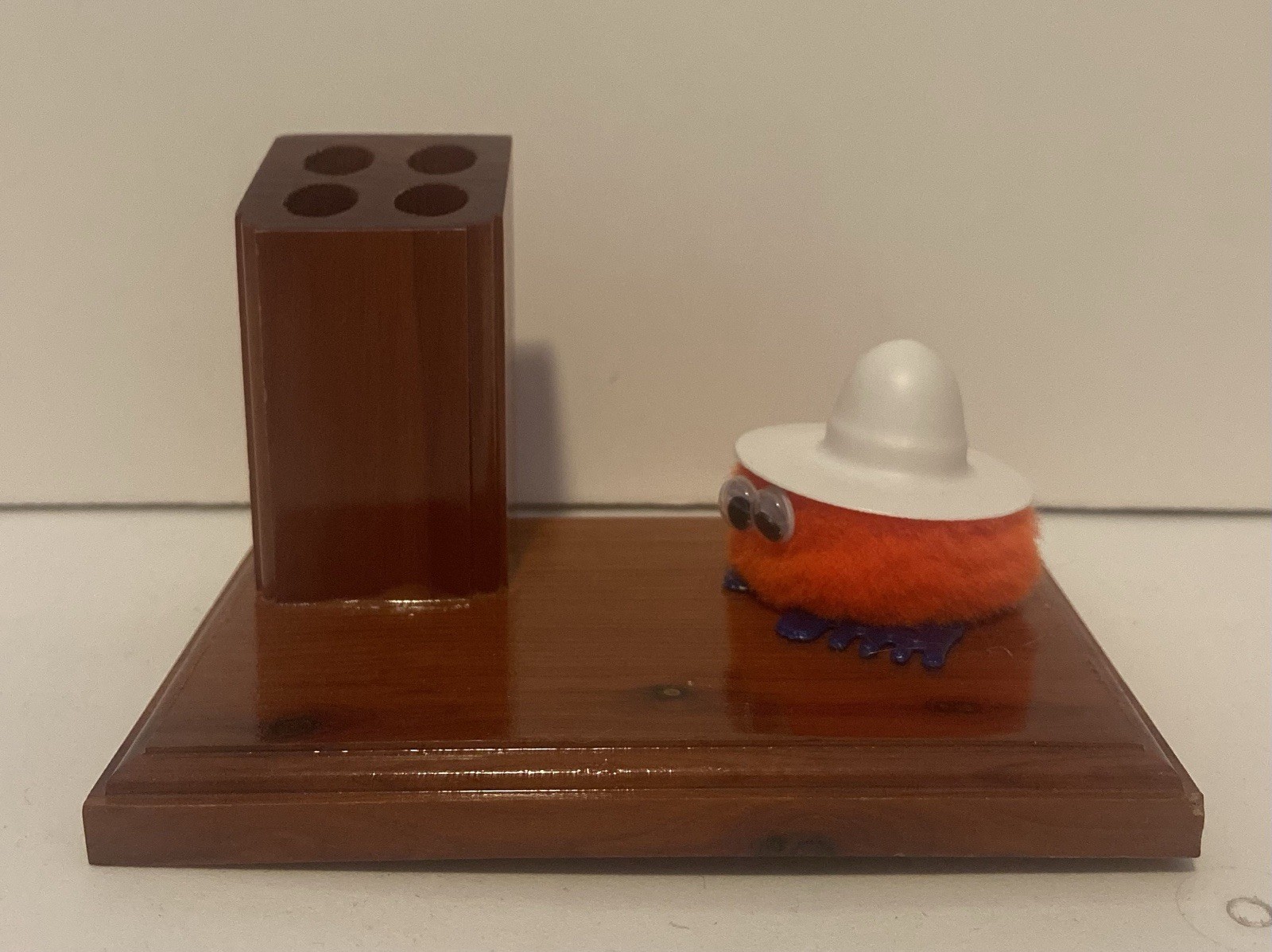 NOS Vintage Weepuls Weeples Souvenir Desk Organizer Pencil Holder Wood Base