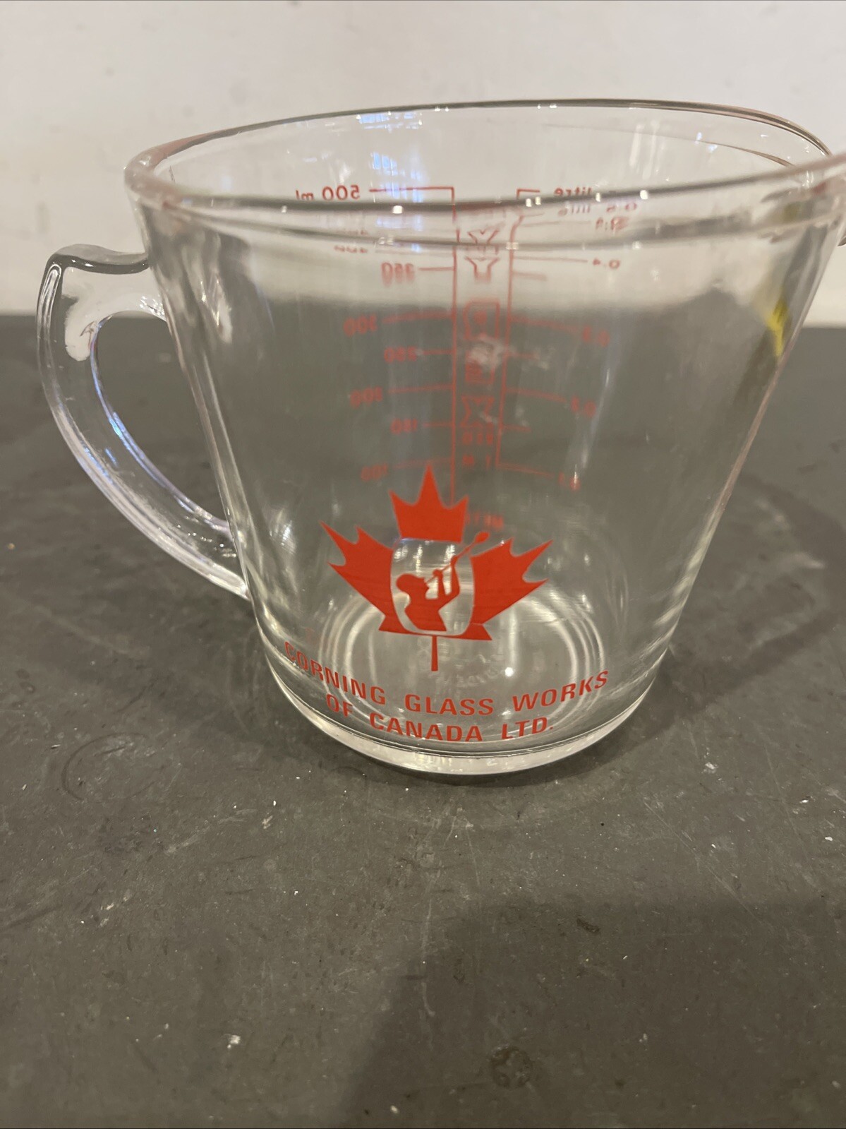 Vintage PYREX Red Letter D-Handle Glass Measuring Cups 516 Canada Corning Joe