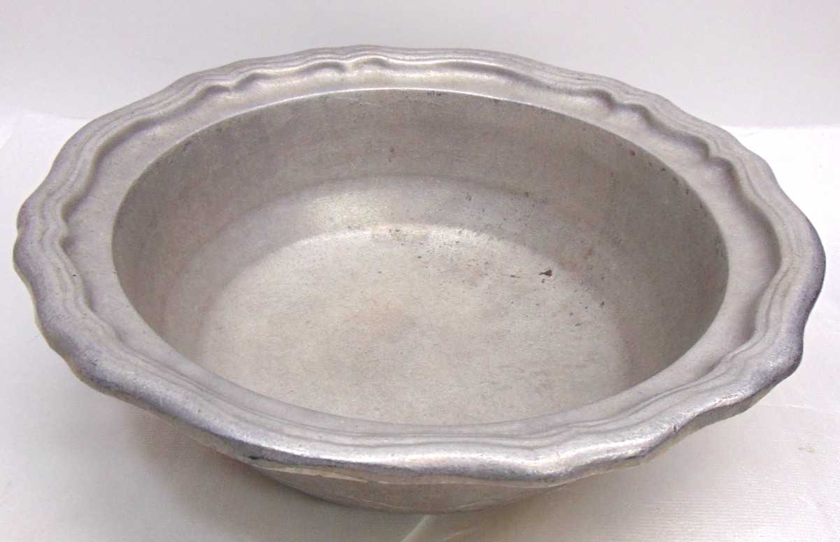 Vintage Large Pewter Fruit Salad Bowl Heavy Duty 15.5\