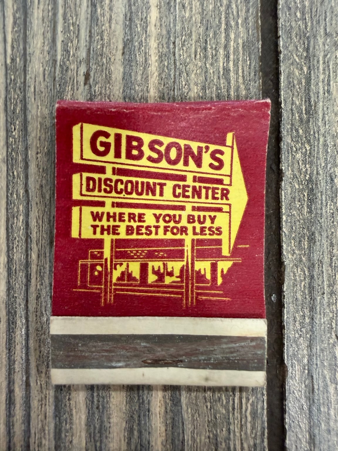 GIBSON'S DISCOUNT CENTER Vintage 1960s-70s Red Yellow Arrow Matchbook