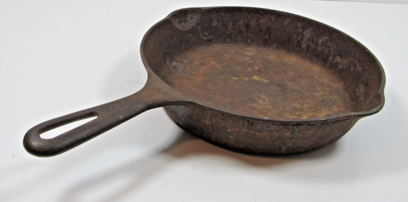 Vintage Griswold #6 Cast Iron Skillet Small Block Erie PA 699D  Flat -As Found-