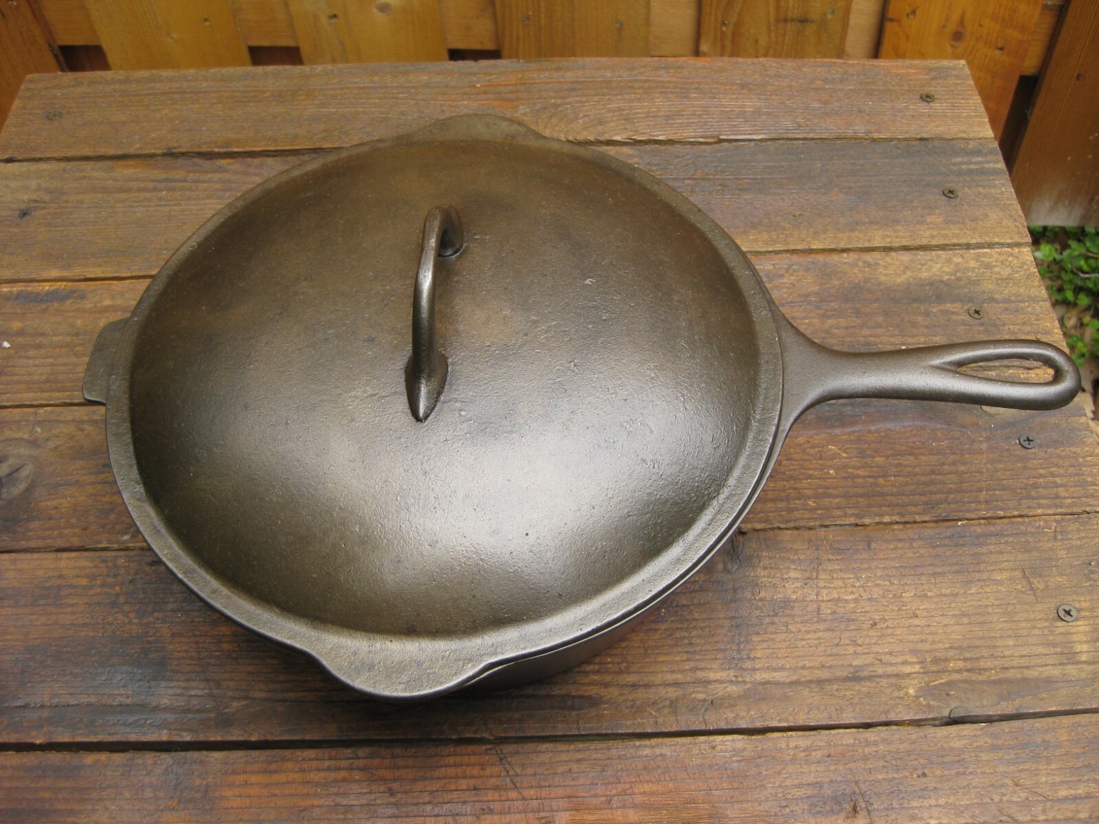 Rare Restored Vtg. Chicago HDWE FDRY Co. Favorite #8 1/2 Deep Skillet With Lid