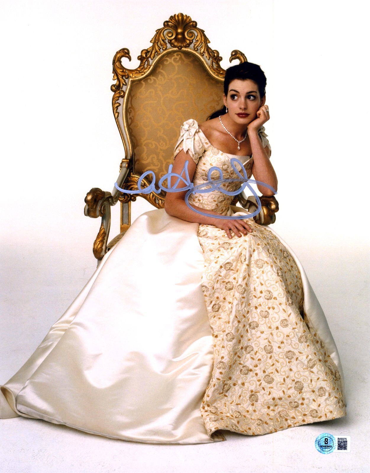 Anne Hathaway Signed Autograph The Princess Diaries 11X14 PHOTO Beckett BAS Mia
