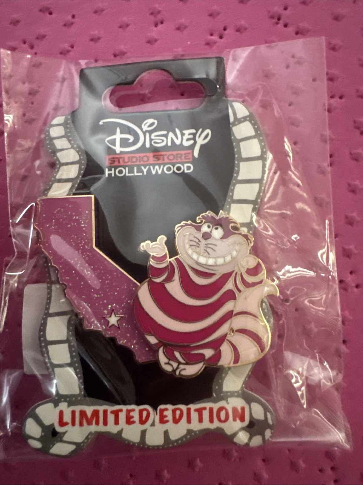 2025 Destination D23 California Series Cheshire Cat DSSH Pin LE 300