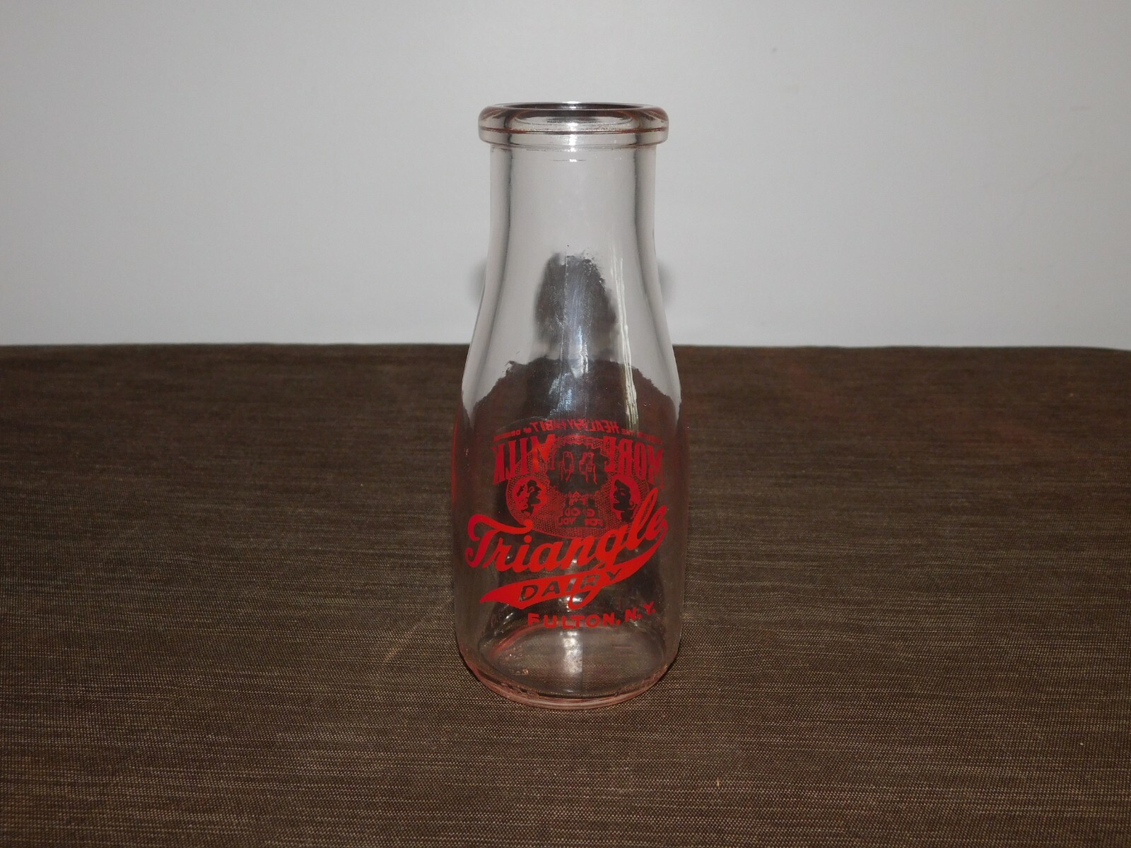 VINTAGE 1955 TRIANGLE DAIRY FULTON NY 1/3 THIRD QUART  MILK BOTTLE