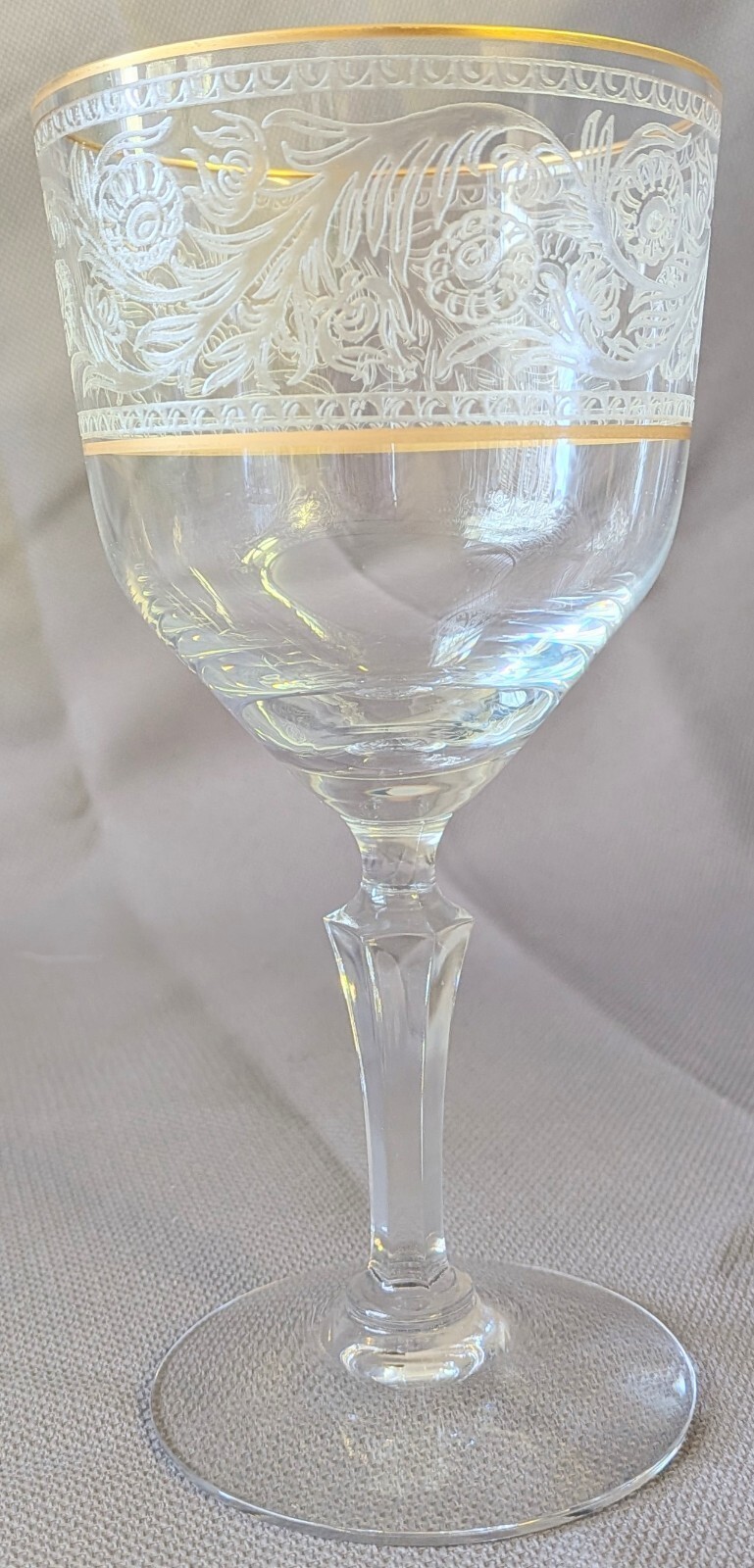 Vintage Gold Encrusted Etch Crystal Wine Goblet Floral Medallion Cut Facet Stem