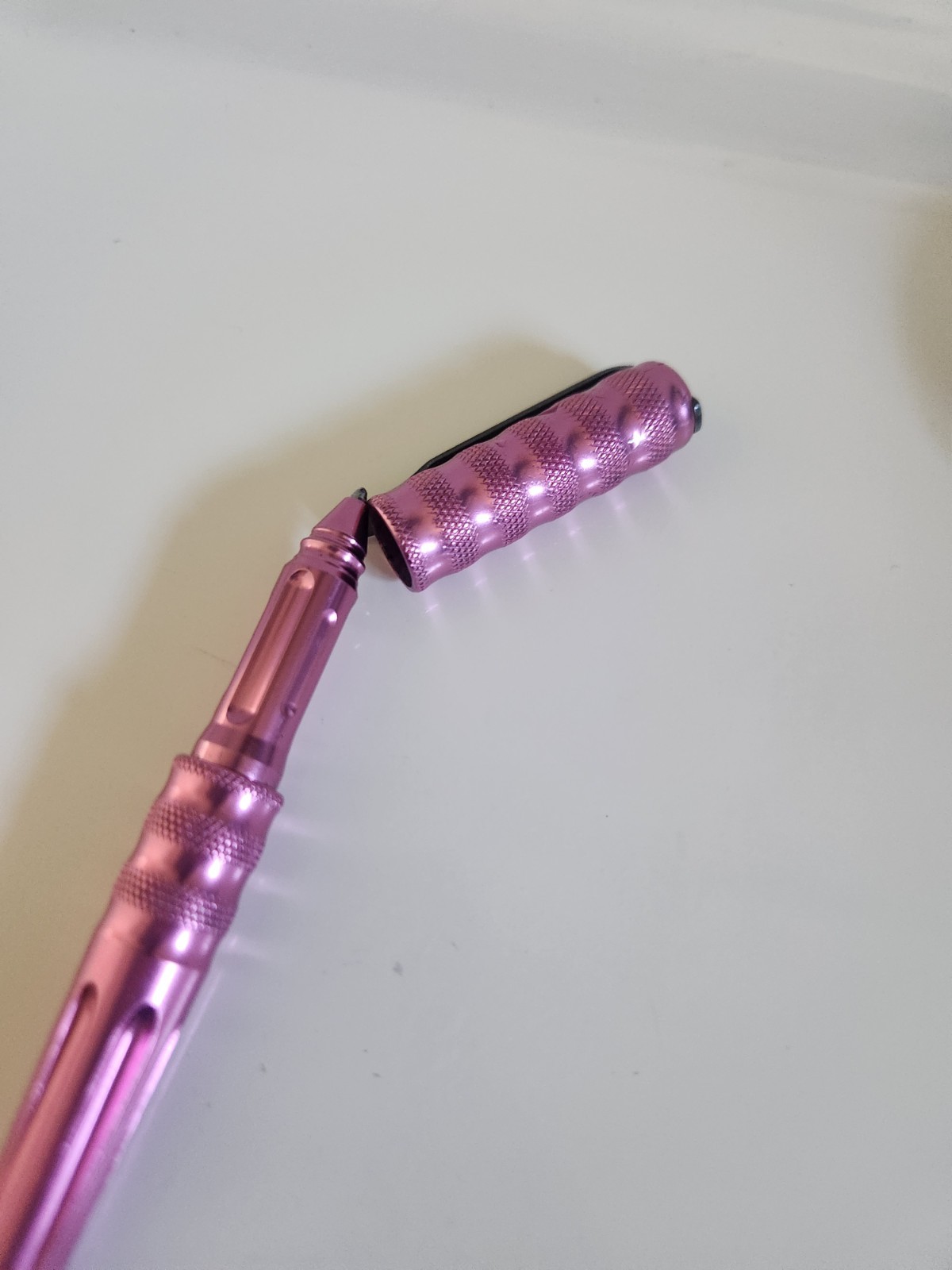 Benchmade Tactical Style PINK Metal Ballpoint Pen Black Ink with Pocket Clip