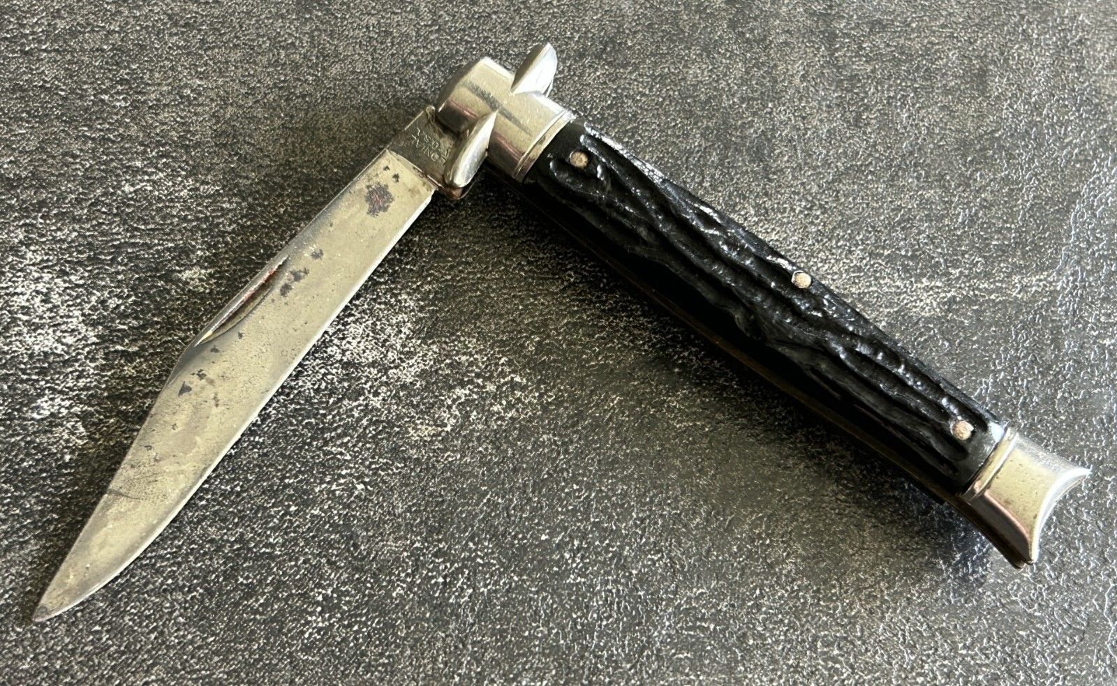 Vintage Colonial Prov USA Fishtail Bowtie Pocket Knife Black Jigged Handle