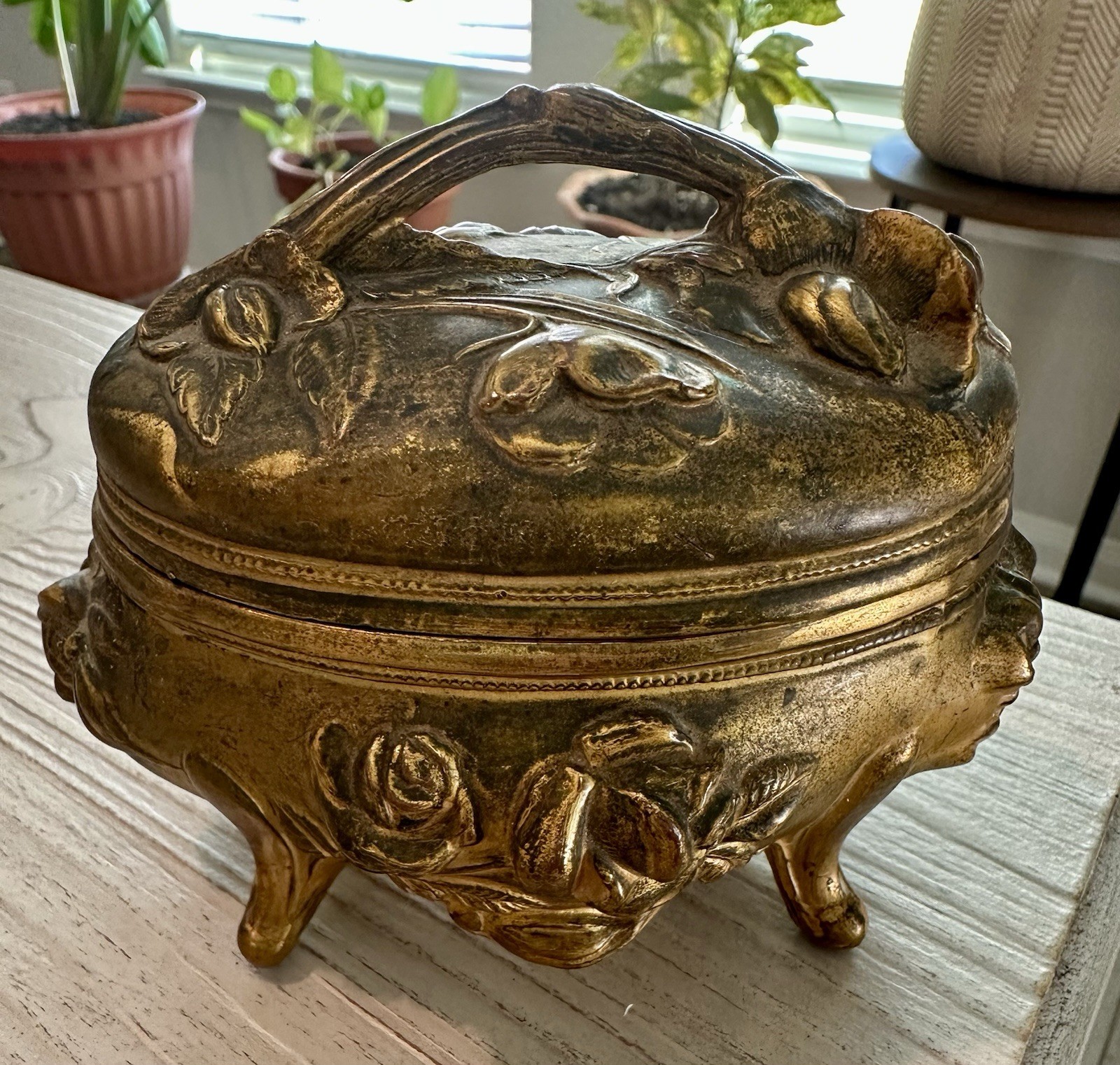 Vtg B&W Brainard Wilson Art Nouveau Footed Jewelry Trinket Box Casket ROSES
