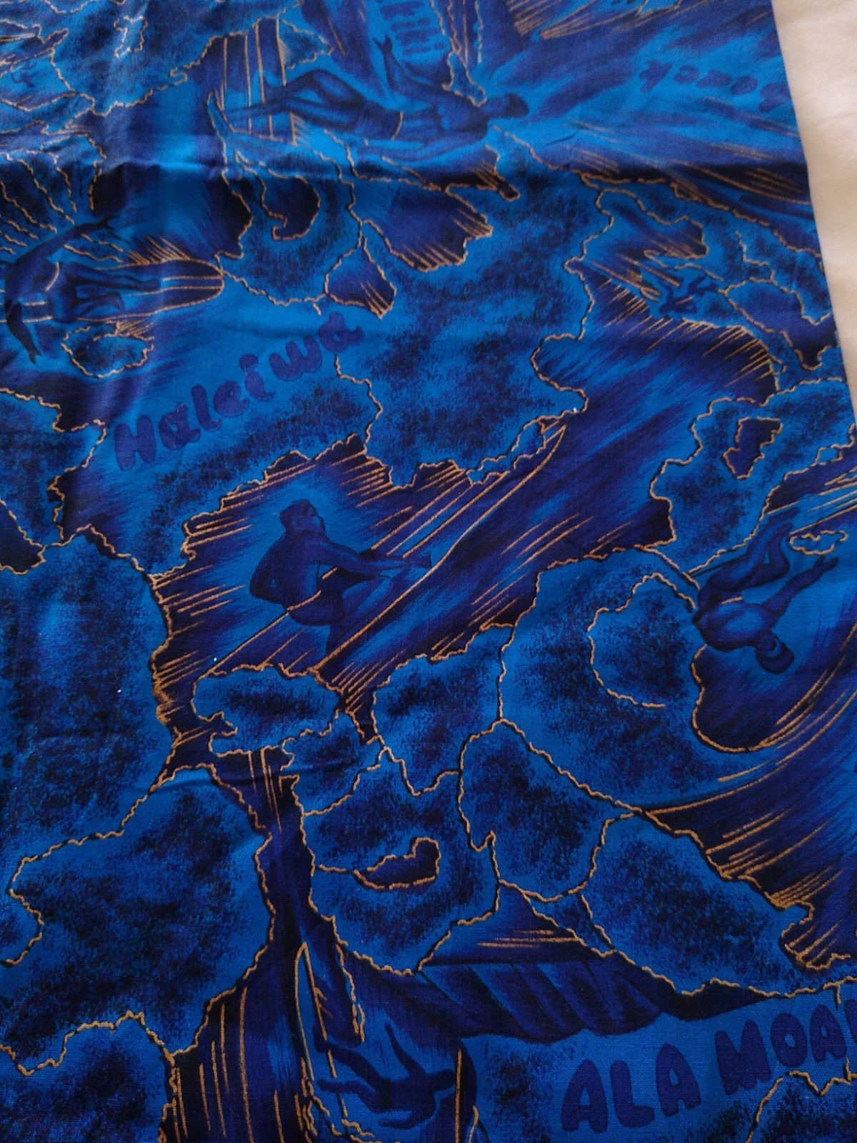 vintage HAWAIIAN PRINT FABRIC 70s blue surfer material beaches cotton 1.5 yards