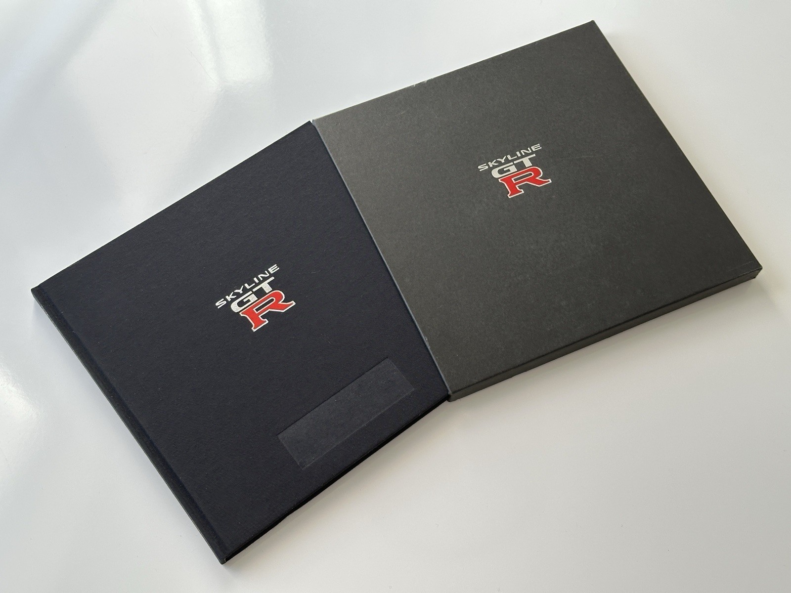 Nissan Motor Co. Skyline GTR BNR34 VSPEC II NÜR Owners Exclusive Photo Book