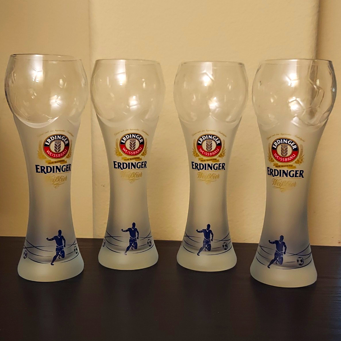 Erdinger Set of 4 Weissbier Frosted German Beer Soccer Ball 0.5L Glasses