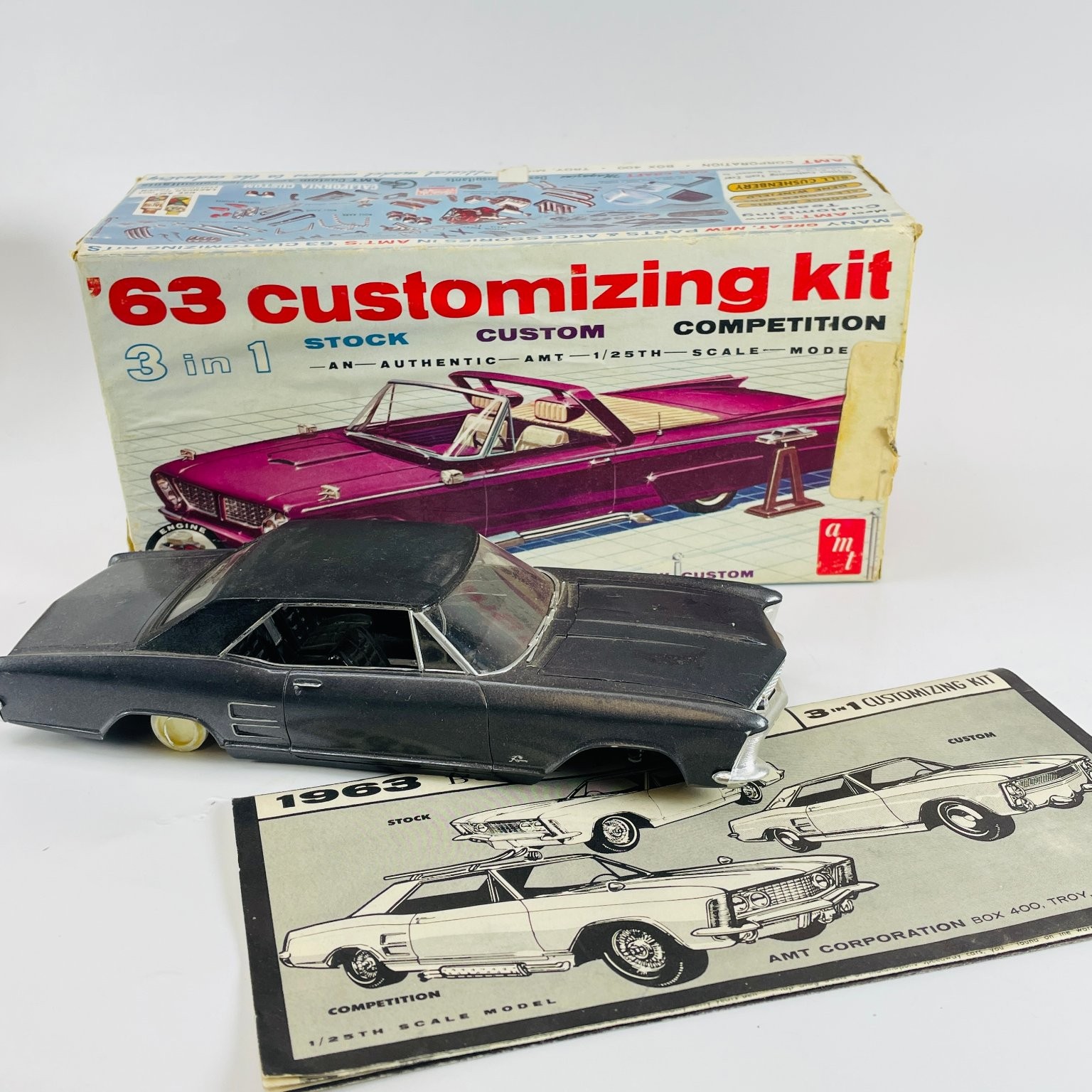 AMT \'63 Buick Riviera Hardtop 3-in-1 Customizing Kit 1/25 Model Car 06-553-149 AMT \'63 Buick Riviera Hardtop 3-in-1 Customizing Kit 1/25 Model Car 06-553-149