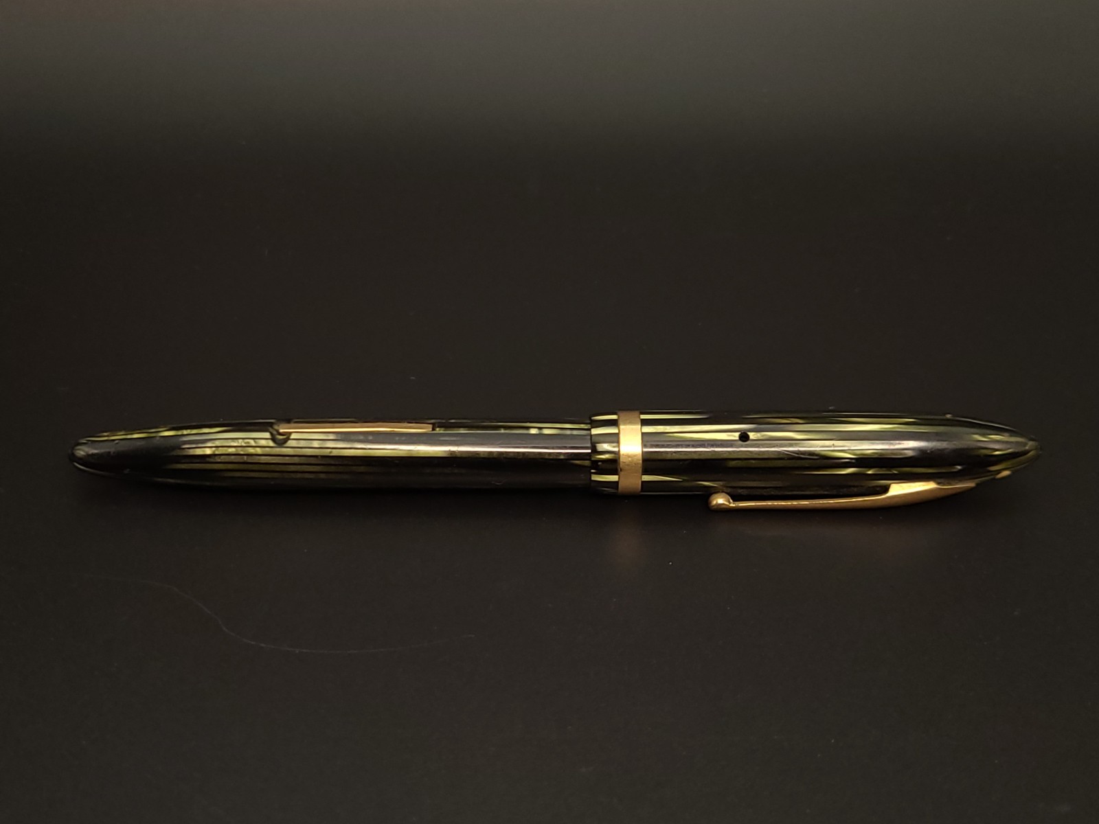 Vintage Sheaffer Balance Touchdown Two-Tone Nib White Dot Green Striated Pen