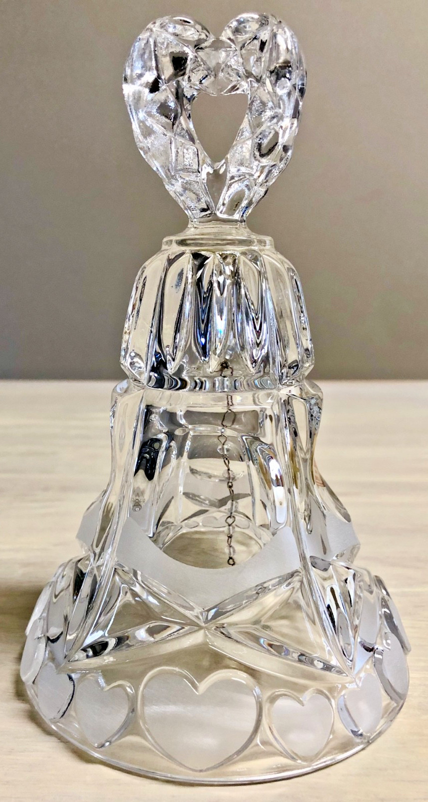 Bleikristall 24% Lead Crystal Bell Etched Frosted Hearts ARTMARK W Germany 7\