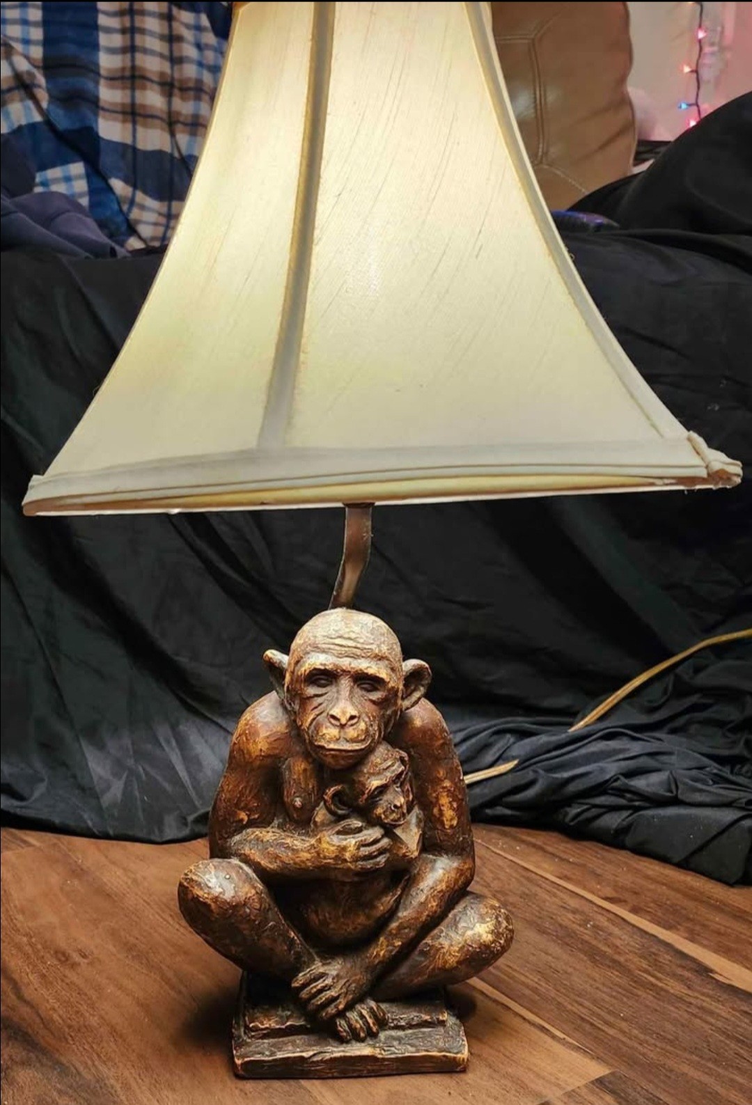 Vintage Mid Century Kitsch Chimpanzee Mother & Baby Table Lamp w Bell Shade