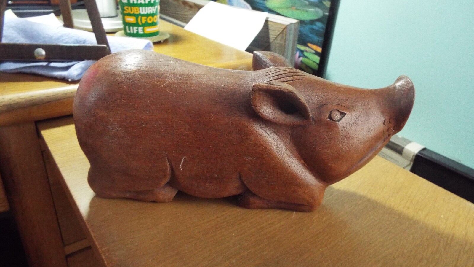 PRIMITIVE WOOD  CARVED PIG ASIAN INFLUENCE WITH  SECRET HIDING AREA