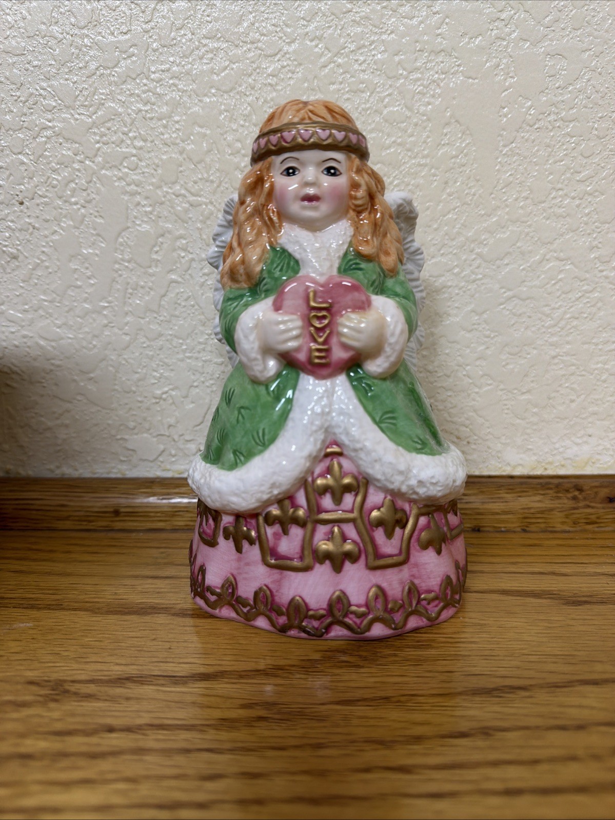Hometrends Handpainted Ceramic Angel Dinner Bell, Box, NIB Hometrends Handpainted Ceramic Angel Dinner Bell, Box, NIB